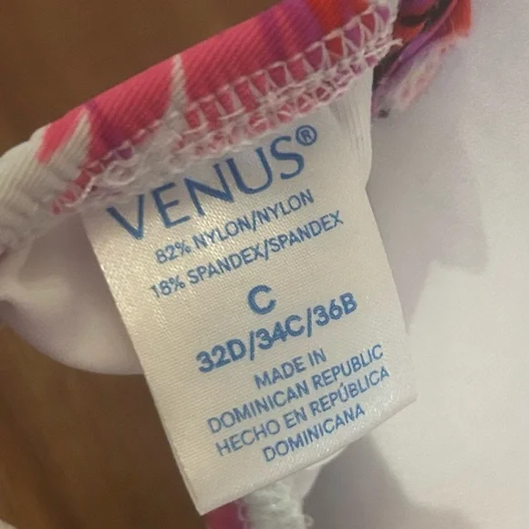 VENUS Pink Gingham 8/10 Swimwear Bikini top and Two sets of Bottoms - Picture 13 of 13